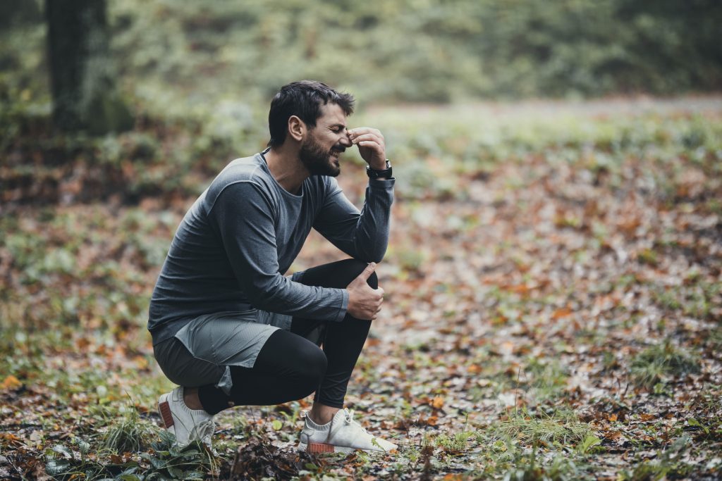Πώς ο κρύος καιρός επηρεάζει τους τραυματισμούς στο γόνατο;